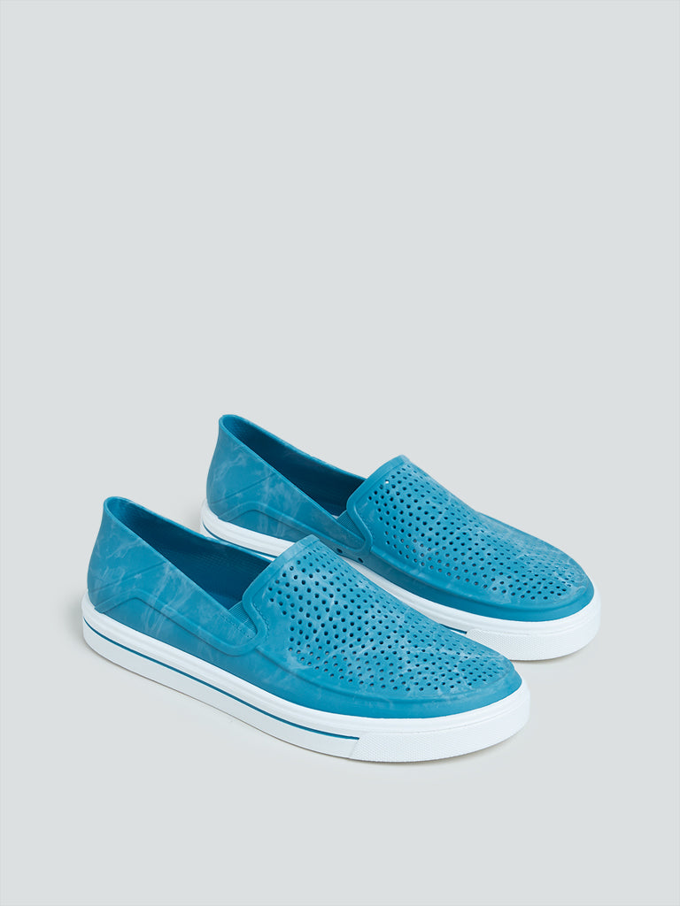 SOLEPLAY Blue Perforated Rainwear Loafers [P947192JV] - HK$371 : SIZE ...